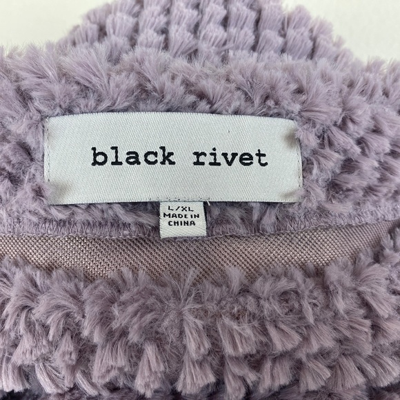 Black Rivet Lavender Purple Faux Fur Fluffy Poncho Size L/XL Boho Gypsy Festival - Picture 8 of 8